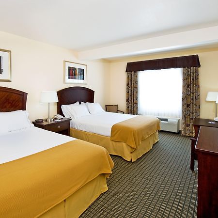 Holiday Inn Express & Suites Уиллкокс Номер фото