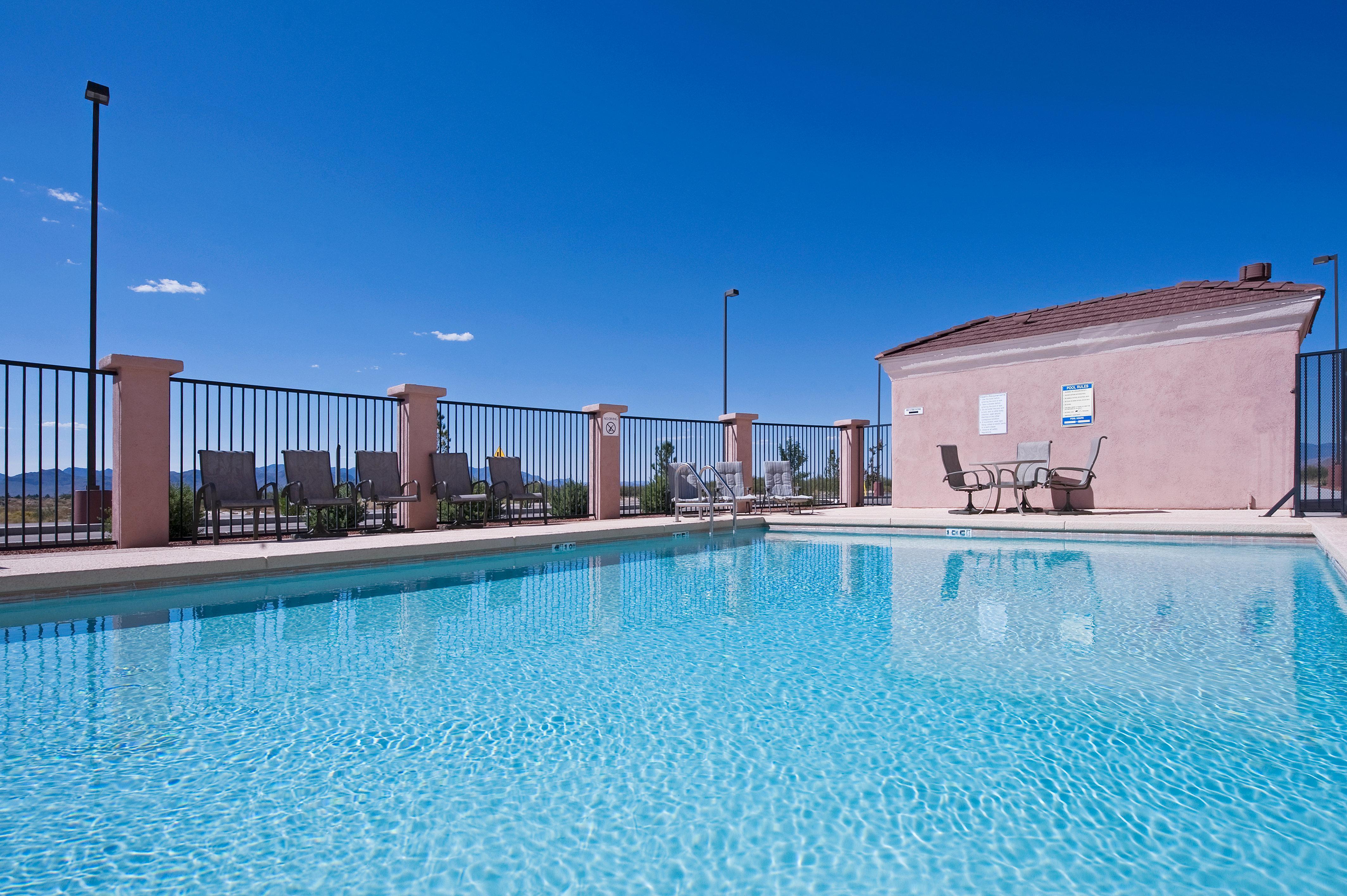 Holiday Inn Express & Suites Уиллкокс Экстерьер фото